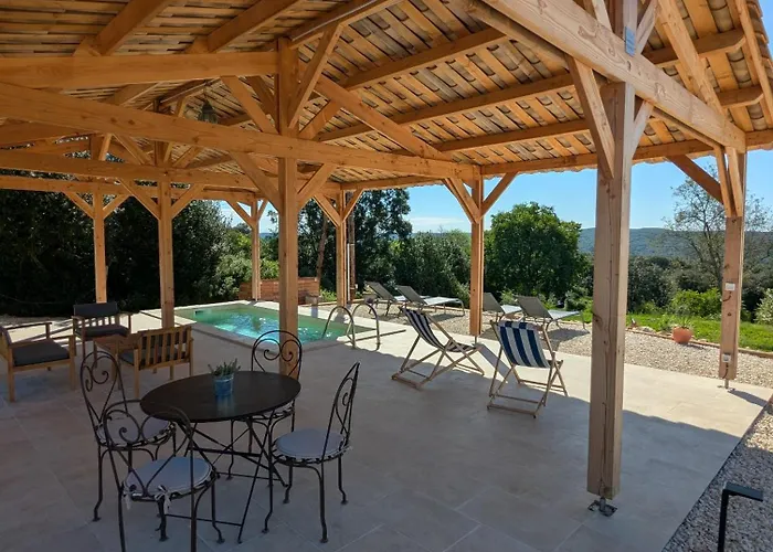 Hébergement de vacances Mas D'eyrolles *